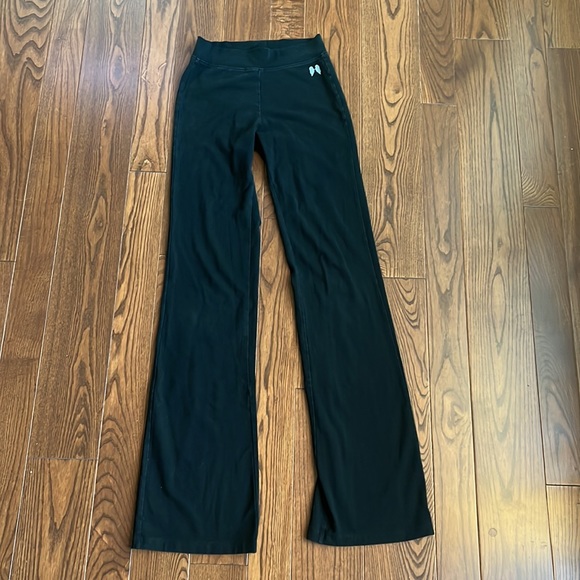 Victoria’s Secret Bootcut Yoga Pants - Long - Picture 2 of 5